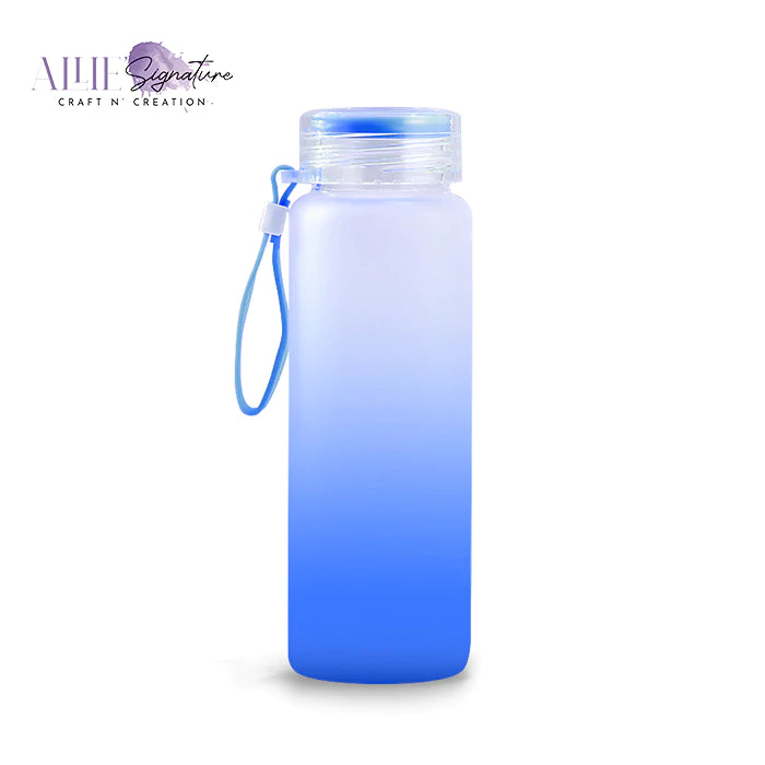 http://www.alliesignature.com/cdn/shop/files/BlueWaterBottle-05.webp?v=1695836263